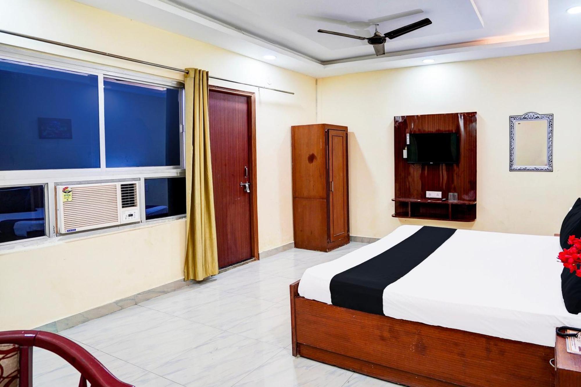 Hotel O Nova Resorts & Luxury Farm Raebareli ภายนอก รูปภาพ