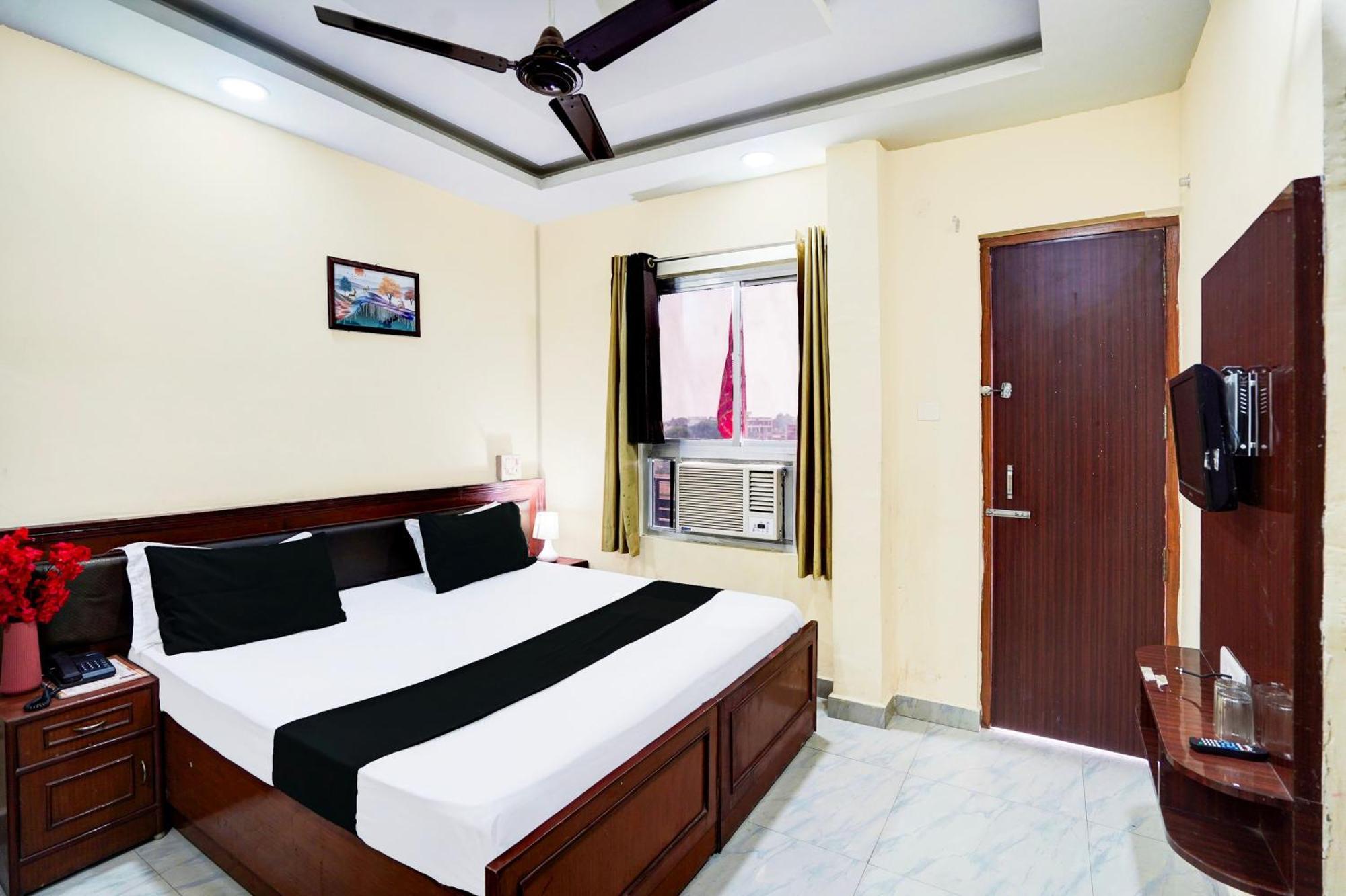 Hotel O Nova Resorts & Luxury Farm Raebareli ภายนอก รูปภาพ