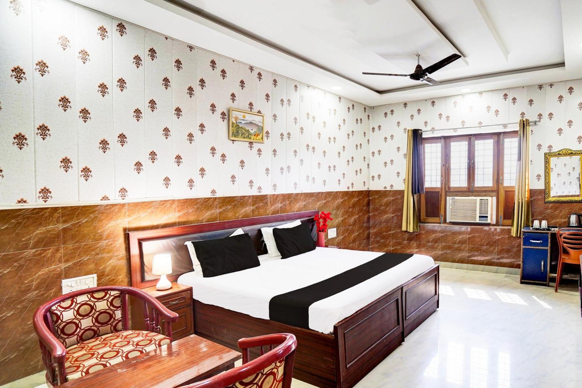 Hotel O Nova Resorts & Luxury Farm Raebareli ภายนอก รูปภาพ